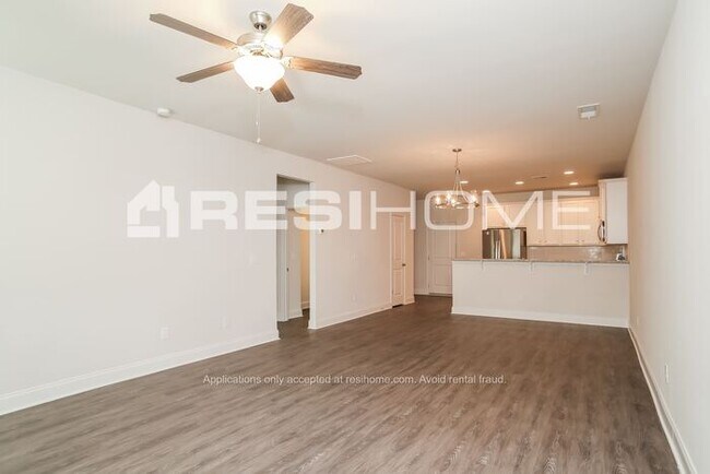 Building Photo - HOME FOR RENT!!