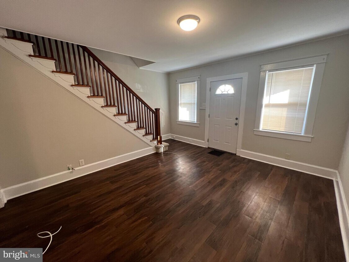 246 Jackson St, Bristol, PA 19007 Townhome Rentals in Bristol PA