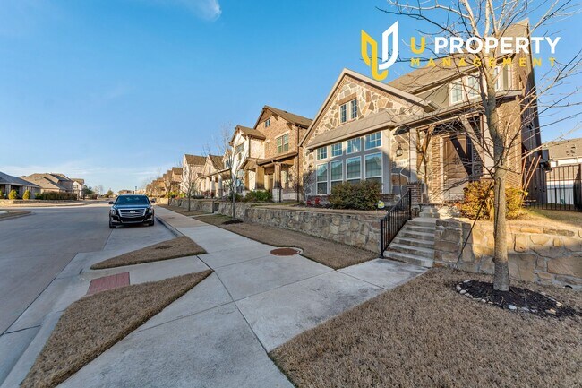 Foto del edificio - Welcome to this Beautiful Home! 10 miles from Legacy West!