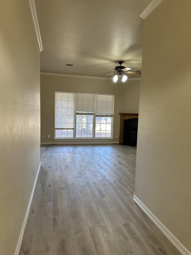 Foto del edificio - 4616 Alpine Pl