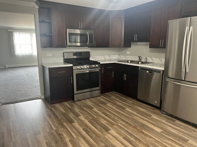Photo - 1469 Ashland Ave (Des Plaines, IL) Apartment
