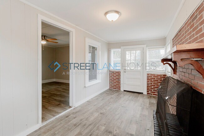 Foto del edificio - 2661 New Clinton Rd