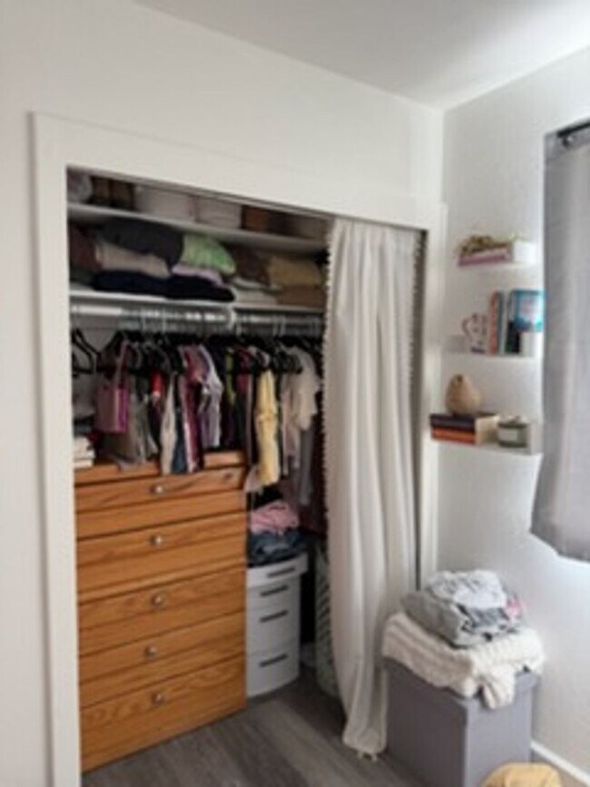 Foto del edificio - 347 Jeffrey Dr