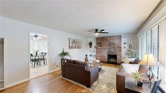 Building Photo - 439 Stanford Dr
