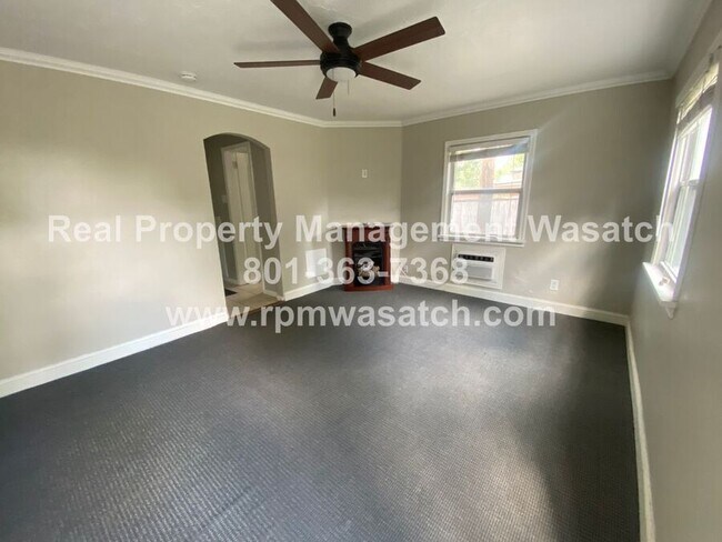 Building Photo - 763 Logan Ave S