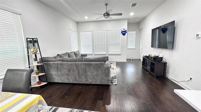 Foto del edificio - 1336 Westborough Ln