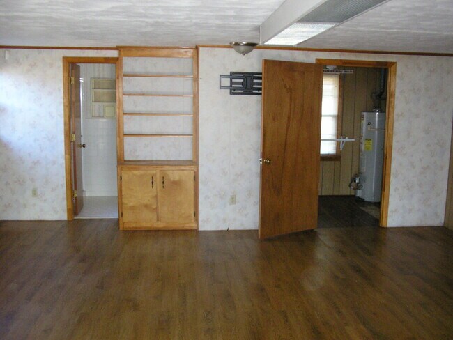 Building Photo - 2437 Smallhouse Road