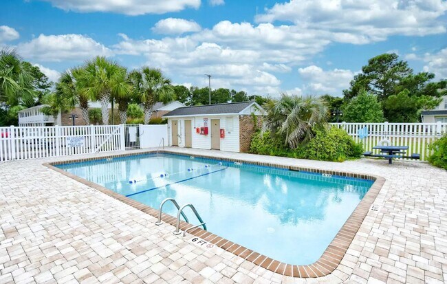 Foto del edificio - One Bedroom Condo for Rent – Mallard Creek...