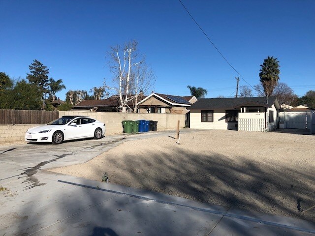 Foto del edificio - 7054 Ranchito Ave