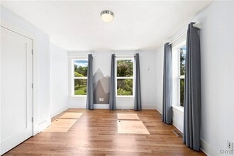 Building Photo - 112 Orchard Rd