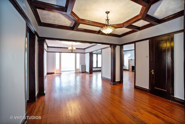 Foto del edificio - 4828 S Dorchester Ave