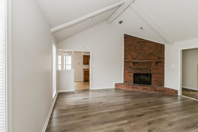 Building Photo - 4491 Grinstead Cove