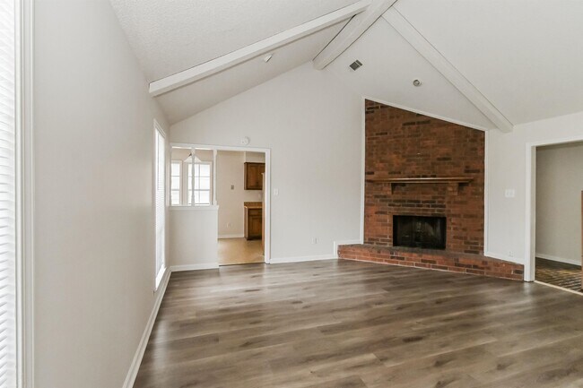Foto del edificio - 4491 Grinstead Cove