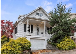 Building Photo - 430 Newkirk Ave