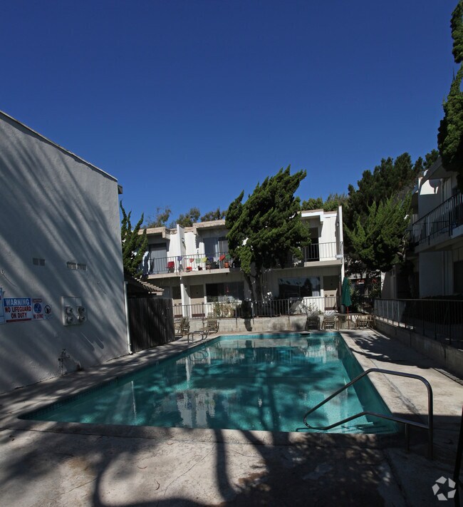 Piscina - Neptune Marina Townhomes and Boatslips
