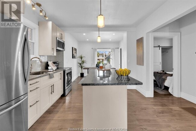 Photo du bâtiment - 1509 Hall Ave
