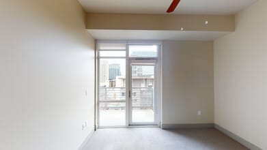 Interior Photo - Ashton Bellevue