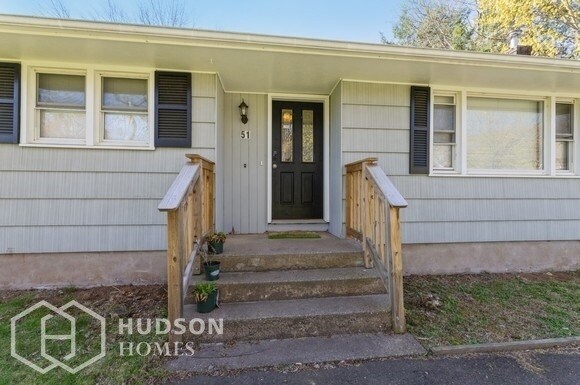 Building Photo - 51 Riverside Dr