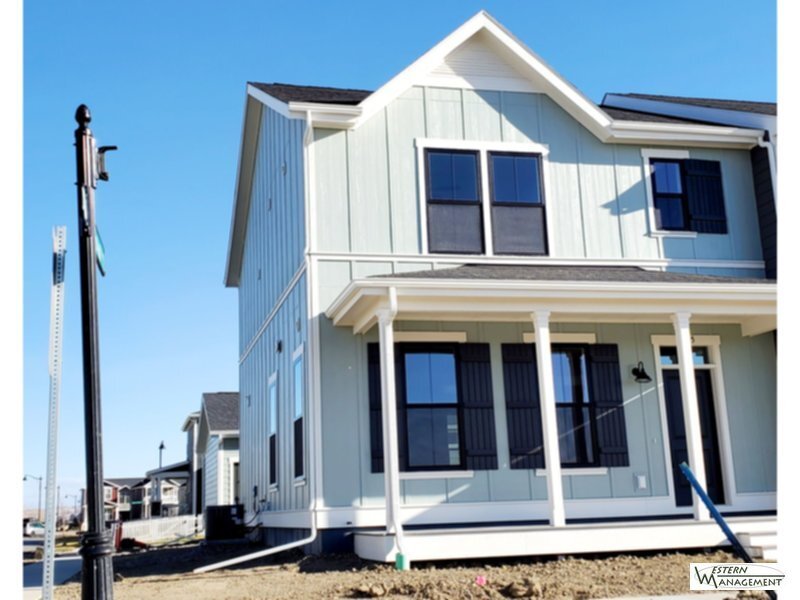 Foto principal - 1655 St George Blvd