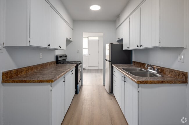 Interior Photo - Oakview Heights