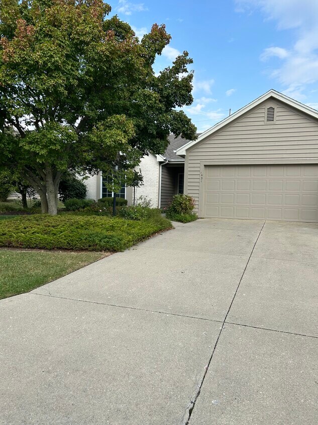 Foto principal - 1431 Shingle Oak Pointe