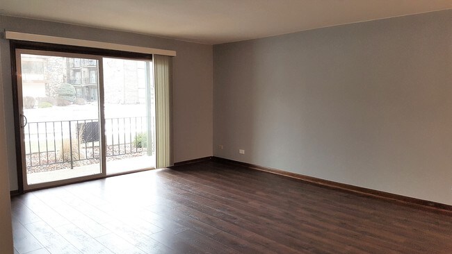 Foto del edificio - 10417 Mansfield Ave