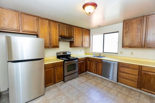 Building Photo - 2842 Taraval St