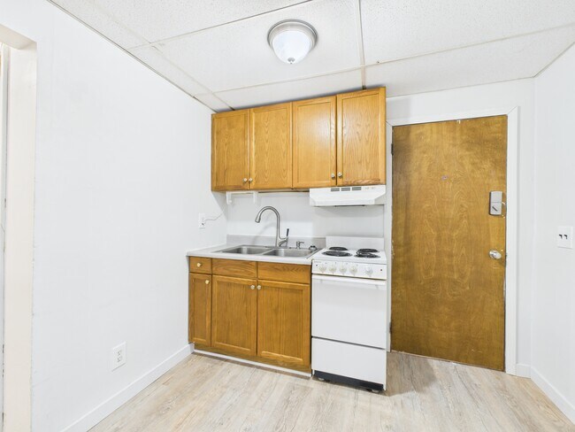 Foto del edificio - 2763 Mack Blvd