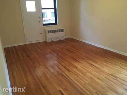 Primary Photo - 200 Corbin Pl