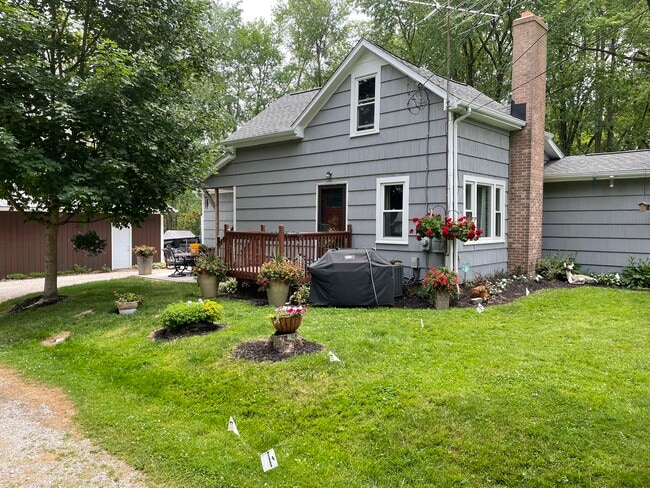 Building Photo - 2877 Pickle Rd
