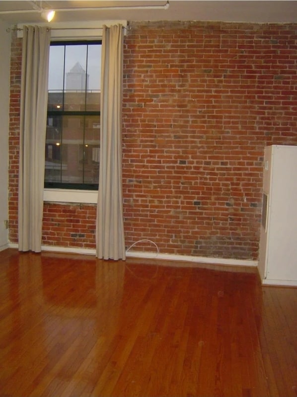 Building Photo - 1010 Race St