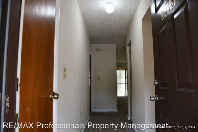 Foto del edificio - 2 br, 2 bath House - 3418 NW 21st Drive