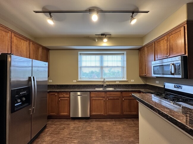 Building Photo - 2 Itasca Place