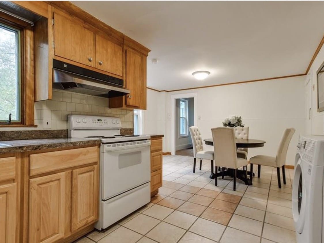 Kitchen - 107 Water St