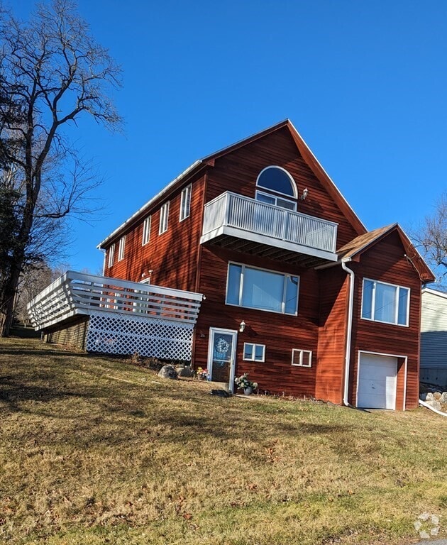 Apartments For Rent in Lanesborough, MA with Wheelchair Access 1