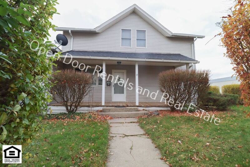 330 Harris St Unit Apt C, Kendallville, IN 46755 Condo for Rent in