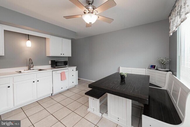 Foto del edificio - 10 Terry Ct