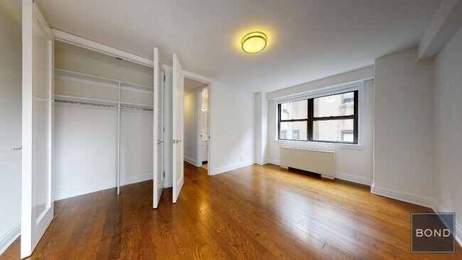 Foto del edificio - 400 E 89th St