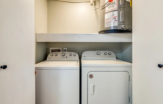 Foto del edificio - 601 Bracewood Cir