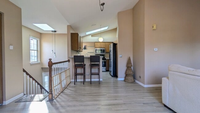 Foto del edificio - 918 Ridgefield Ln