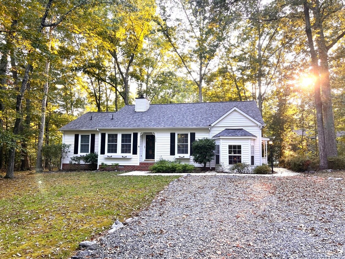 Primary Photo - 309 Grenadier Dr