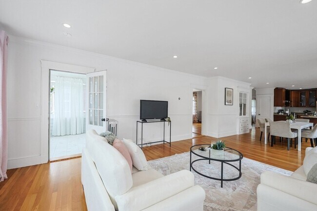 Foto del edificio - 22-24 Ellison Avenue Unit 24