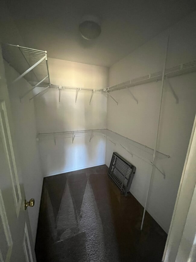Building Photo - 403 Tripmont Ct