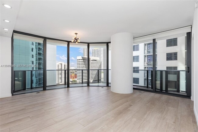 Foto del edificio - 55 SW 9th St