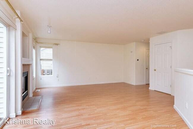 Building Photo - 4 br, 2.5 bath House - 4932 NE Candlewood Pl