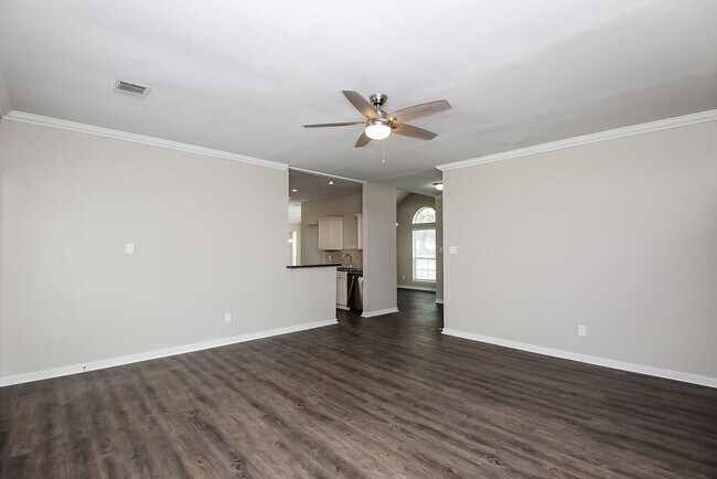 Foto del edificio - 611 Inglewood Ct