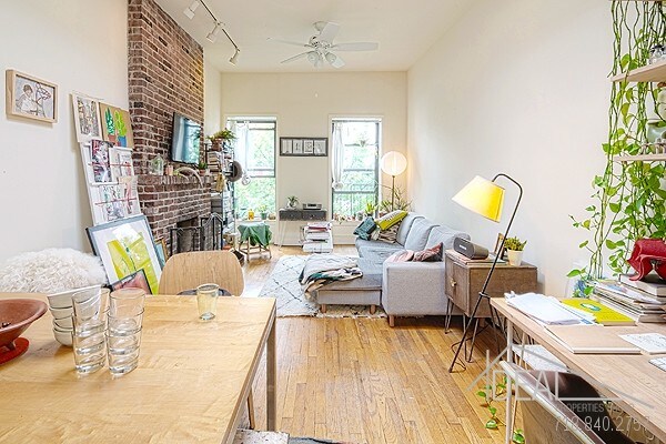 Foto principal - 587 Warren St