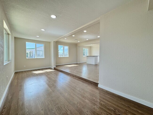 Foto del edificio - 2215 Marr St