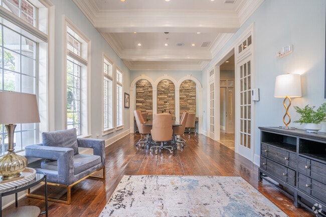 Lobby - Verdant Peachtree Creek