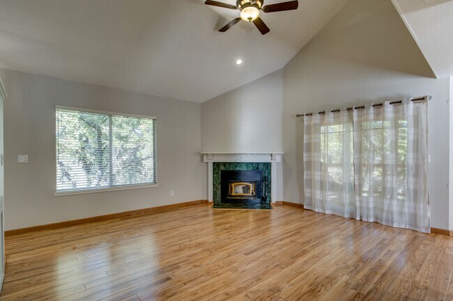 Foto del edificio - 9526 Victorian Wy